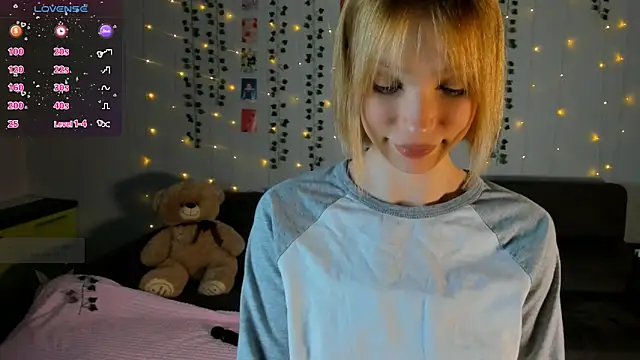 Kiracute18 online show from February 2026 04:53:02 PM