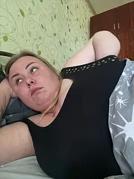 Mommy-girl-Lola online show from April 2026 12:01:01 PM