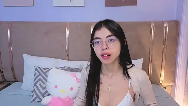Snapshot of Mia_Naive chatting on July 2026 12:16:02 PM Mia Naive online show from July 2026 12:16:02 PM