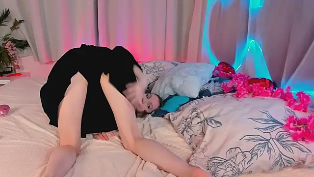 lada2k4 online show from February 2026 06:19:02 AM