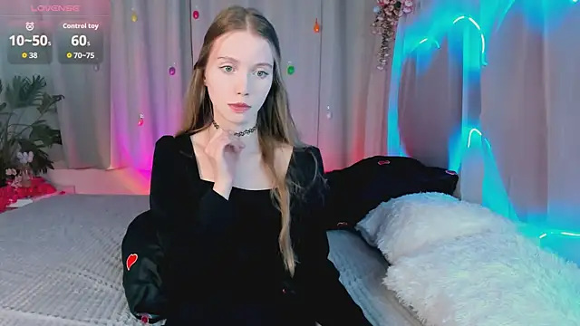 lada2k4 online show from April 2026 05:36:01 AM