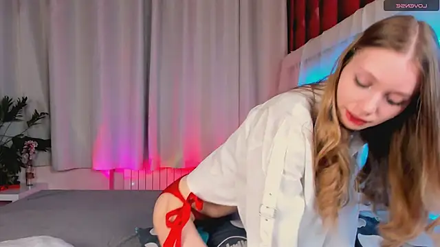 lada2k4 online show from February 2026 06:02:02 AM