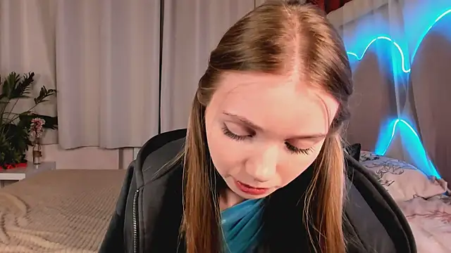 lada2k4 online show from February 2026 06:33:01 AM