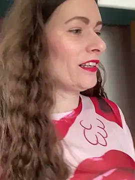 Midnight Munch online show from April 2026 10:10:02 AM