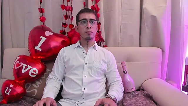 Snapshot of Tommas_Jhonson chatting on February 2026 03:51:01 AM Tommas Jhonson online show from February 2026 03:51:01 AM