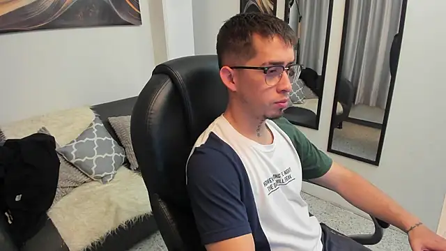 Tommas Jhonson online show from March 2026 03:53:02 AM