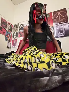 LadyKitsune online show from March 2026 05:04:02 AM