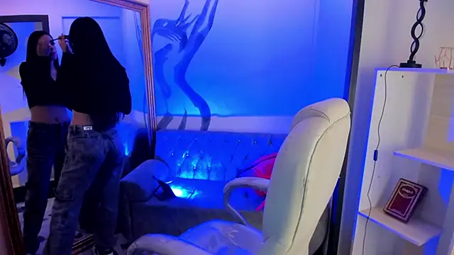 lorraineHunter online show from April 2026 12:12:02 PM