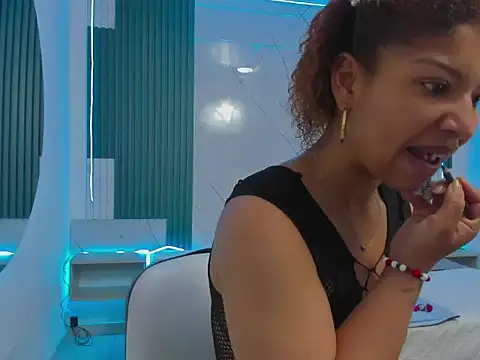 Snapshot of Shantall-blue chatting on February 2026 07:23:01 PM Shantall-blue online show from February 2026 07:23:01 PM