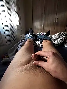 pareja47 online show from March 2026 10:48:02 AM