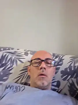 pareja47 online show from February 2026 02:38:02 PM