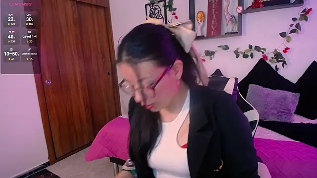 QueenRose94 online show from February 2026 01:08:01 PM