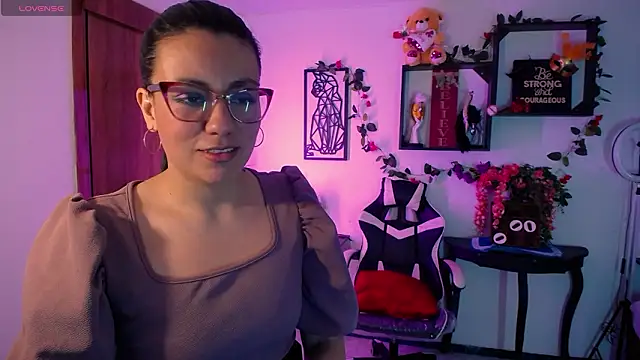 QueenRose94 online show from February 2026 12:49:01 PM