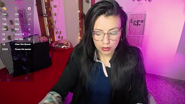 QueenRose94 online show from February 2026 12:27:01 PM