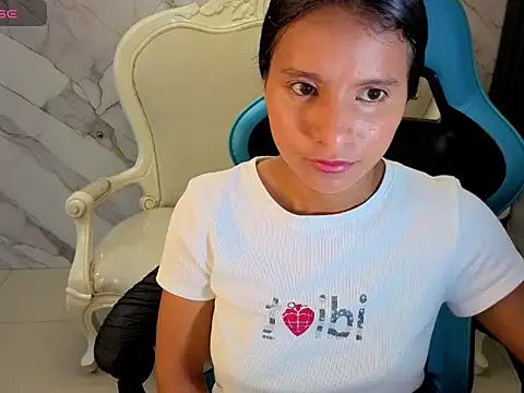 Cataleya23 a online show from May 2026 08:39:01 PM