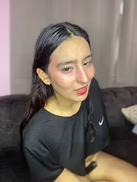 -BabyLuna online show from April 2026 01:15:01 PM