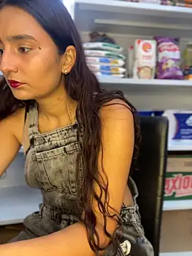 -BabyLuna online show from March 2026 12:53:02 PM