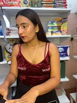 -BabyLuna online show from April 2026 12:18:02 PM