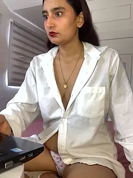 -BabyLuna online show from February 2026 02:19:02 PM