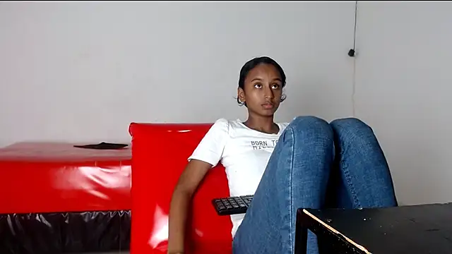 valeryskinnyvagi online show from April 2026 12:01:02 AM