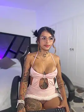 Abi sexxx1 online show from May 2026 01:15:01 PM