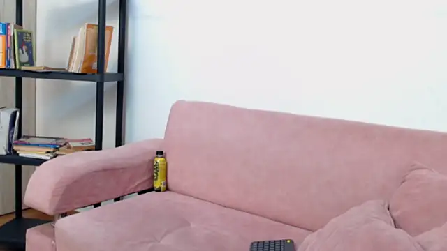 Kitty f00x online show from March 2026 07:26:02 PM