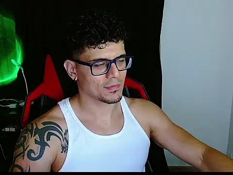 Logan0626 online show from February 2026 12:54:01 AM