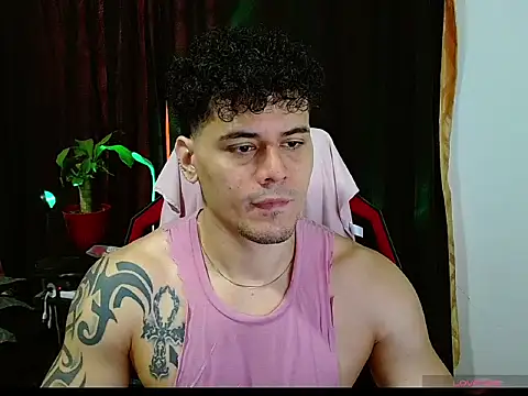 Logan0626 online show from May 2026 11:52:01 AM