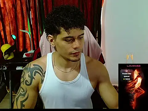 Logan0626 online show from April 2026 07:59:02 PM