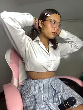 Rylia online show from March 2026 01:30:01 PM