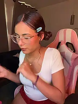 Rylia online show from April 2026 02:56:02 PM