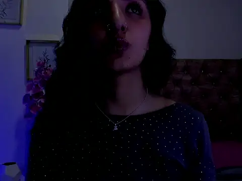 Aris Suarez online show from May 2026 05:37:02 AM