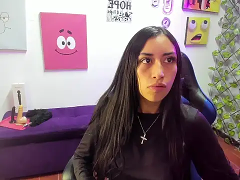 TiffanyDream8 online show from March 2026 09:33:02 PM