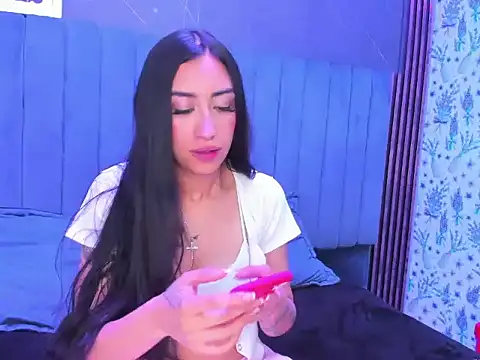 TiffanyDream8 online show from April 2026 10:05:02 PM