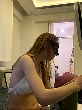 seluna baby online show from April 2026 08:15:01 PM