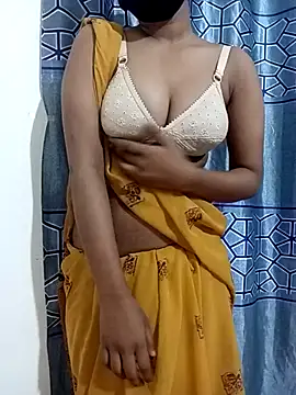 Cute Queen Noor online show from February 2026 07:11:02 PM