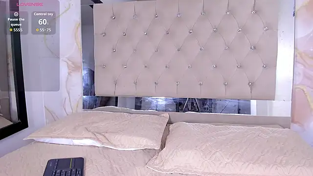 Kloe skinny online show from March 2026 06:24:01 PM