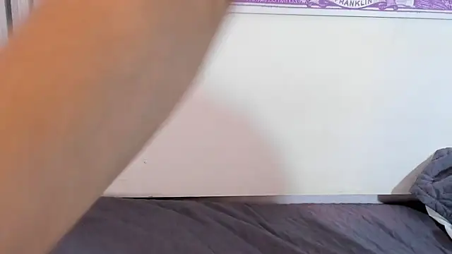 Kloe skinny online show from February 2026 01:32:01 PM