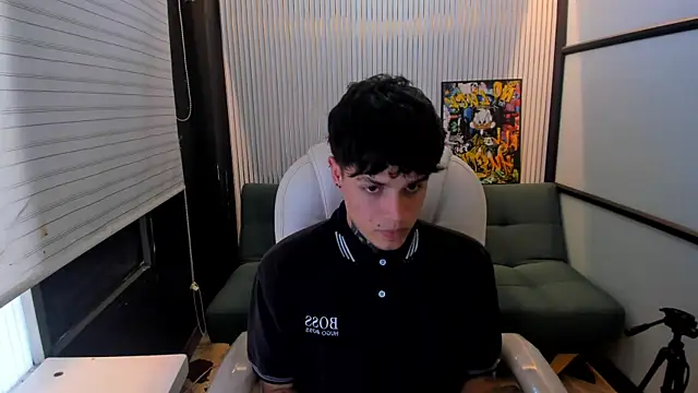 Snapshot of Declan-Foxx chatting on April 2026 08:25:02 PM Declan-Foxx online show from April 2026 08:25:02 PM