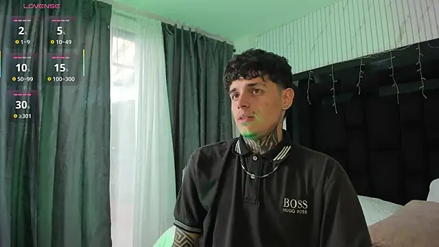 Snapshot of Declan-Foxx chatting on April 2026 08:48:01 PM Declan-Foxx online show from April 2026 08:48:01 PM