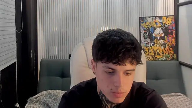 Snapshot of Declan-Foxx chatting on April 2026 08:27:01 PM Declan-Foxx online show from April 2026 08:27:01 PM