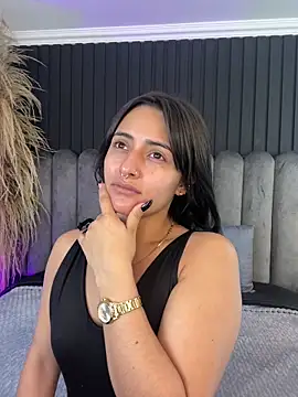 Nanda vixen  online show from April 2026 11:09:02 PM