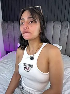 Nanda vixen  online show from March 2026 11:14:01 PM