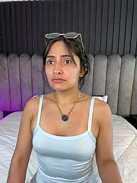 Nanda vixen  online show from March 2026 03:08:02 AM