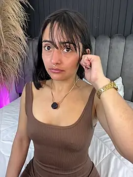 Snapshot of Nanda_vixen_ chatting on February 2026 08:41:02 PM Nanda vixen online show from February 2026 08:41:02 PM