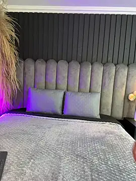 Nanda vixen  online show from May 2026 11:29:01 PM