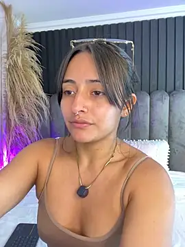 Nanda vixen  online show from May 2026 08:05:02 PM
