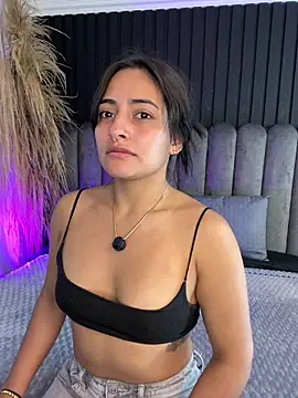 Nanda vixen  online show from May 2026 07:13:02 PM