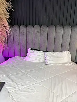 Nanda vixen  online show from March 2026 08:57:01 PM