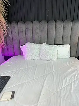 Nanda vixen  online show from March 2026 11:10:02 PM